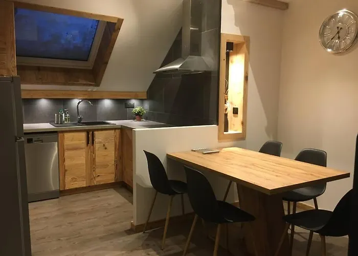 Des 2 Vallees,proche De Tous Commerces 아파트